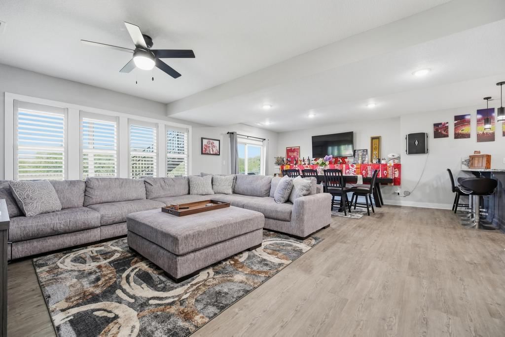11730 N Laurel Avenue — photo 47