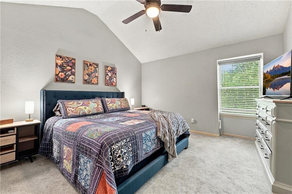 6045 NE Moonstone Drive — photo 10