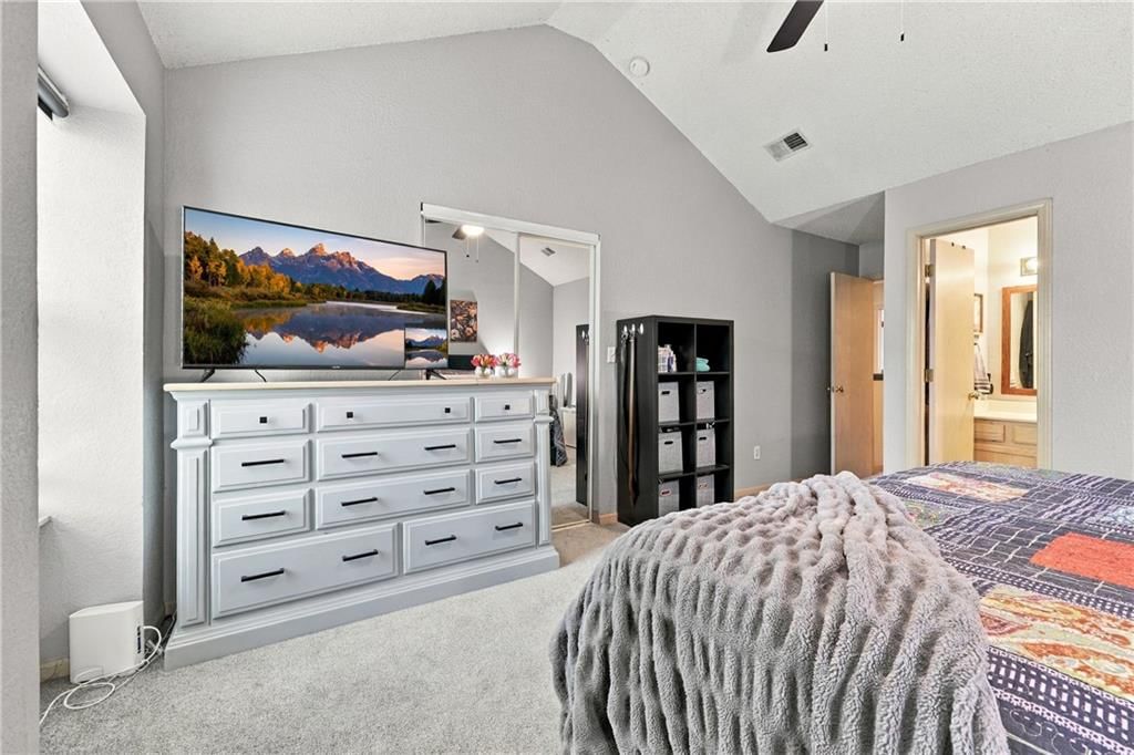 6045 NE Moonstone Drive — photo 11