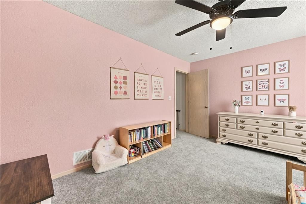 6045 NE Moonstone Drive — photo 14