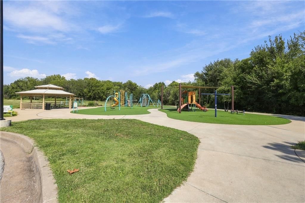 6045 NE Moonstone Drive — photo 20