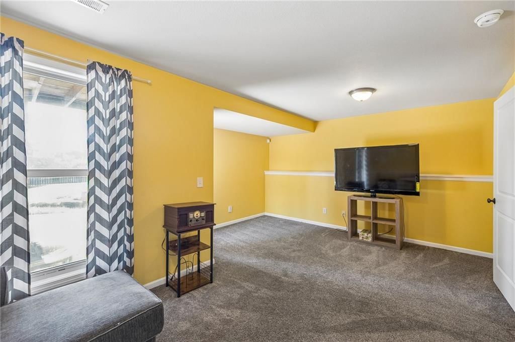11119 N Madison Avenue — photo 29