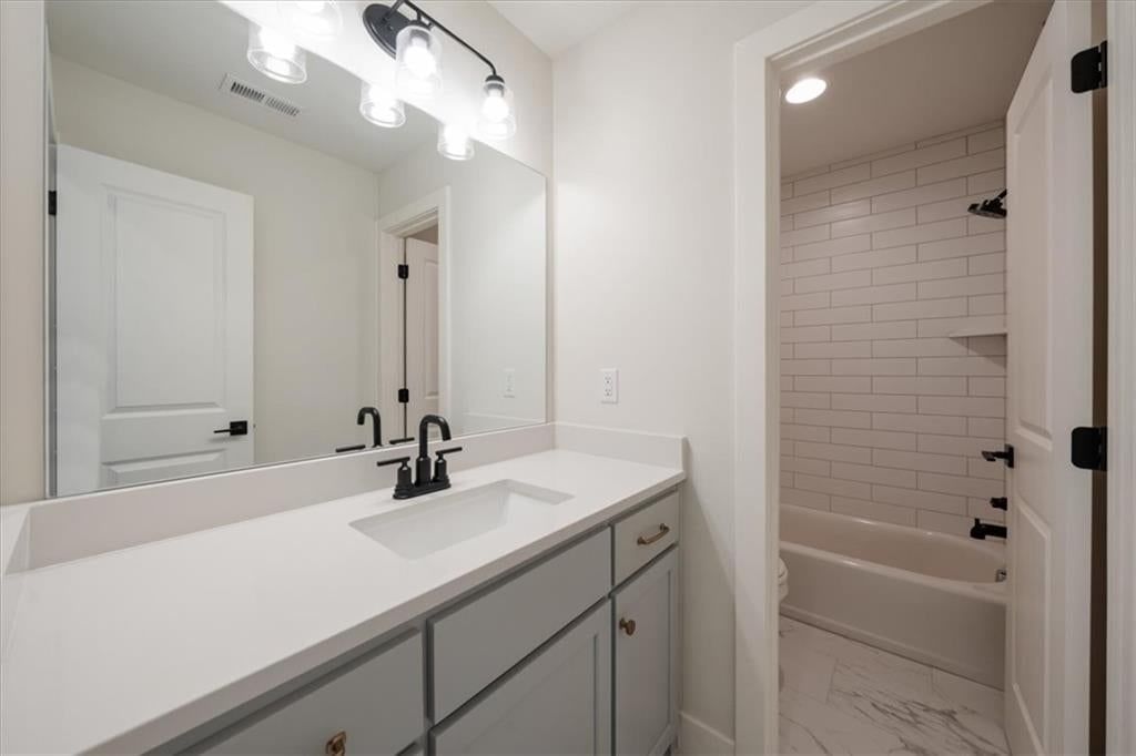 4813 NE Freehold Court — photo 24