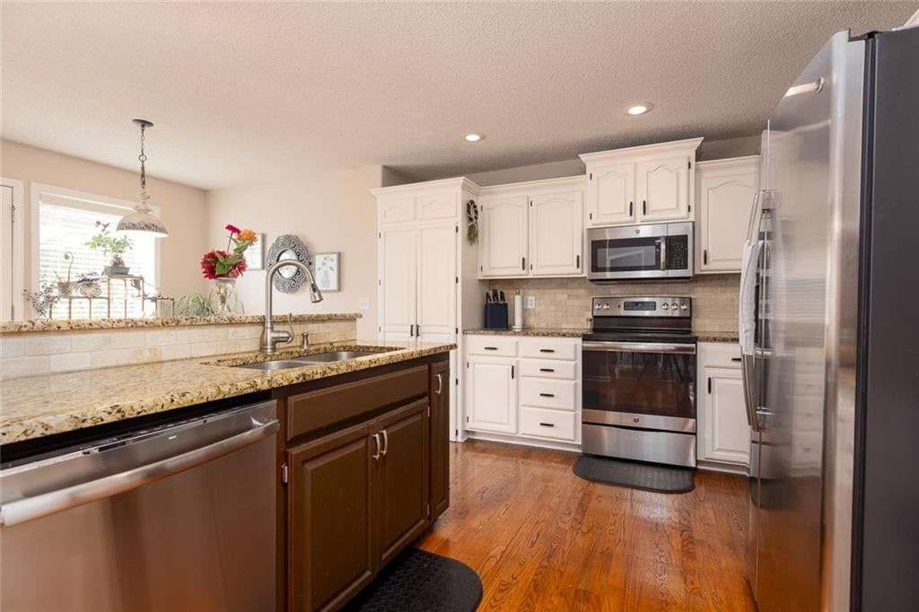 8211 NE 98th Street — photo 5