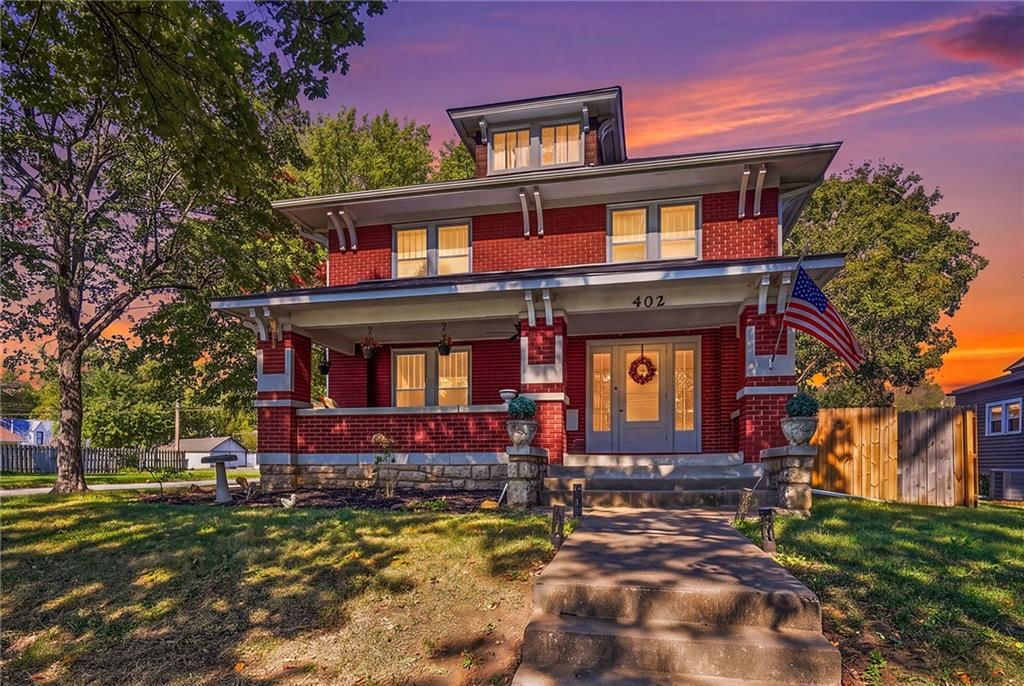 402 E Peoria Street, Paola, KS