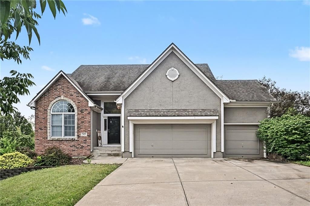 2621 SW 10th Street, Lee's Summit, MO