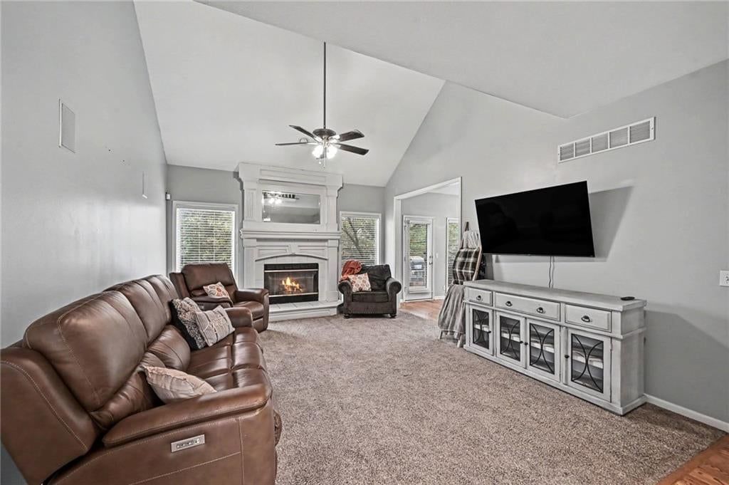 2621 SW 10th Street, Lee's Summit, MO: listing photo 3