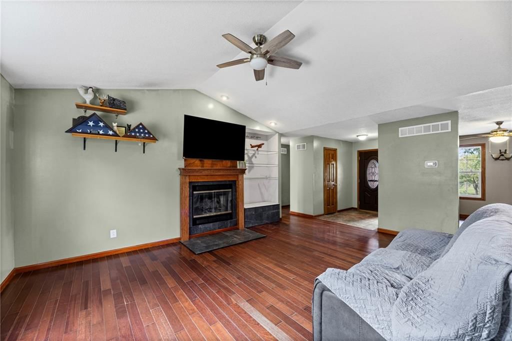 24129 Hollingsworth Road — photo 9