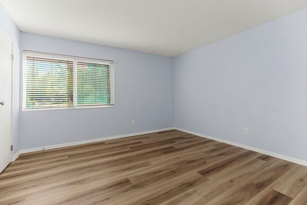 10106 W 96th-#C Terrace — photo 11