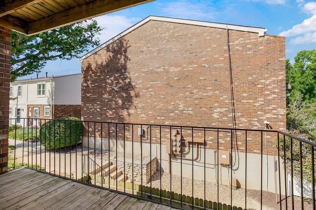 10106 W 96th-#C Terrace — photo 16