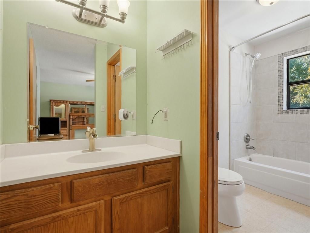 4904 NW Fisk Avenue — photo 15