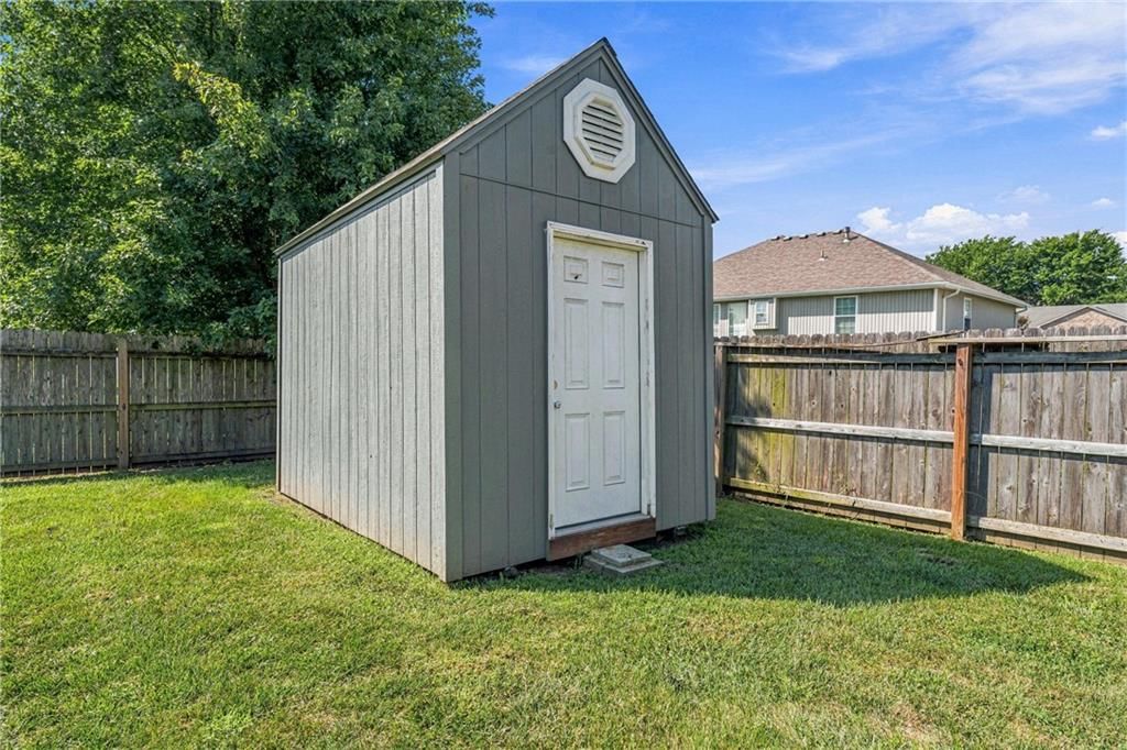 981 Owl Creek Parkway — photo 29