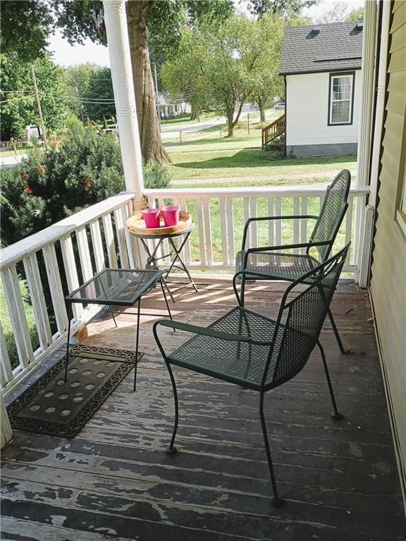 204 S 2nd Street — photo 2