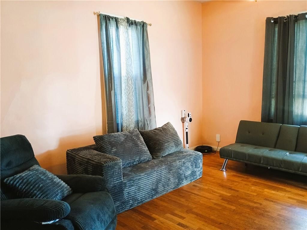 204 S 2nd Street — photo 11