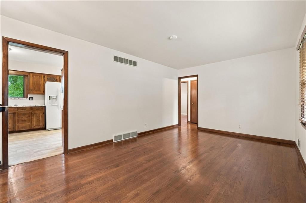 4814 Arlington Avenue — photo 11