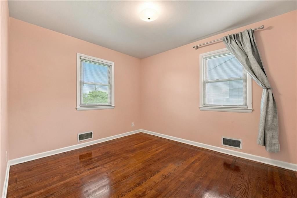 4814 Arlington Avenue — photo 21