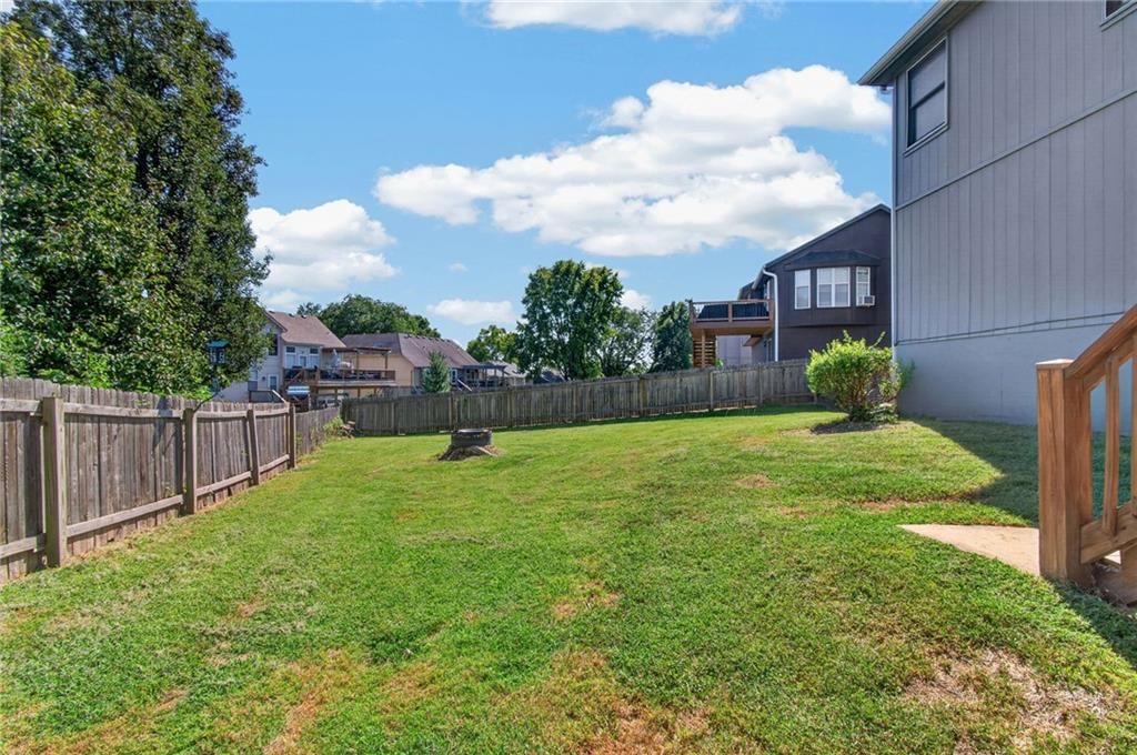 101 SW Drew Lane — photo 36