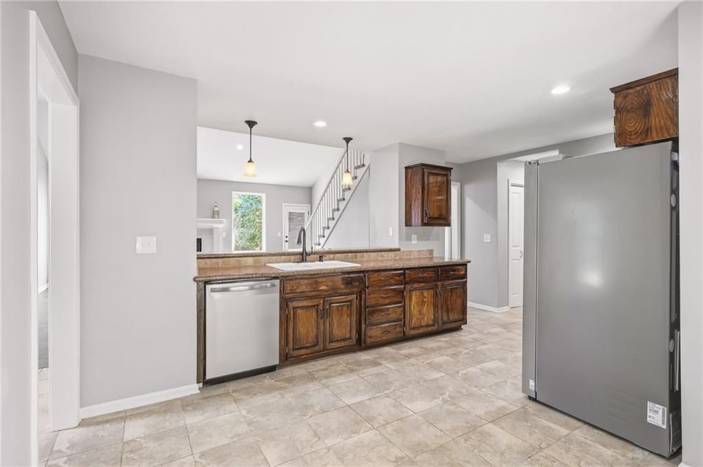 7707 W 149th Street — photo 3