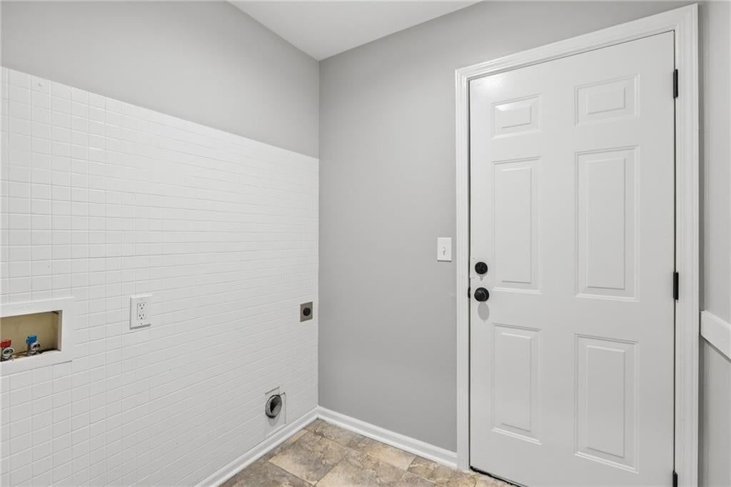 7707 W 149th Street — photo 32