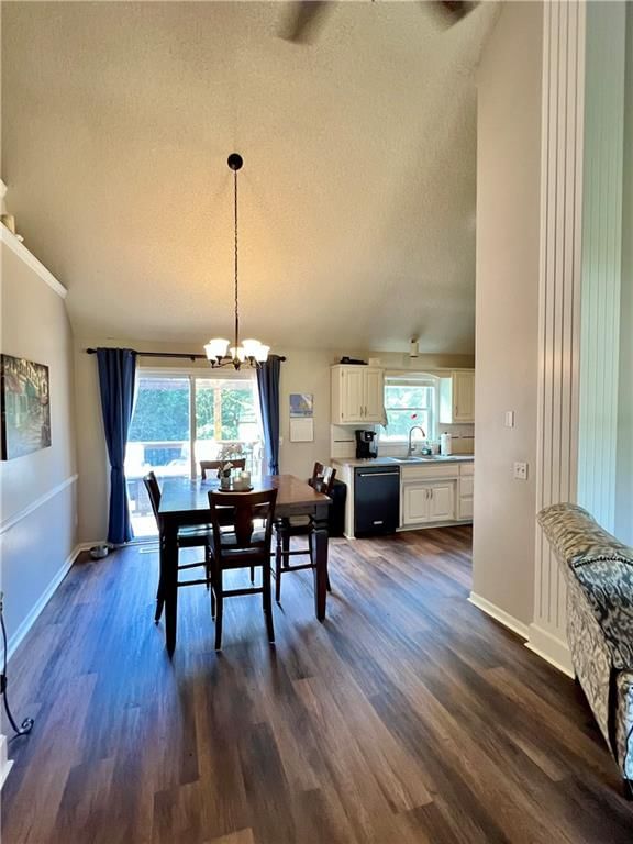 7328 N Corrington Avenue — photo 6