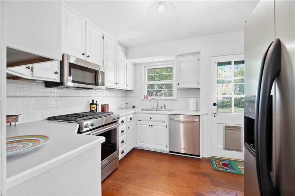 2808 W 51st Terrace — photo 24