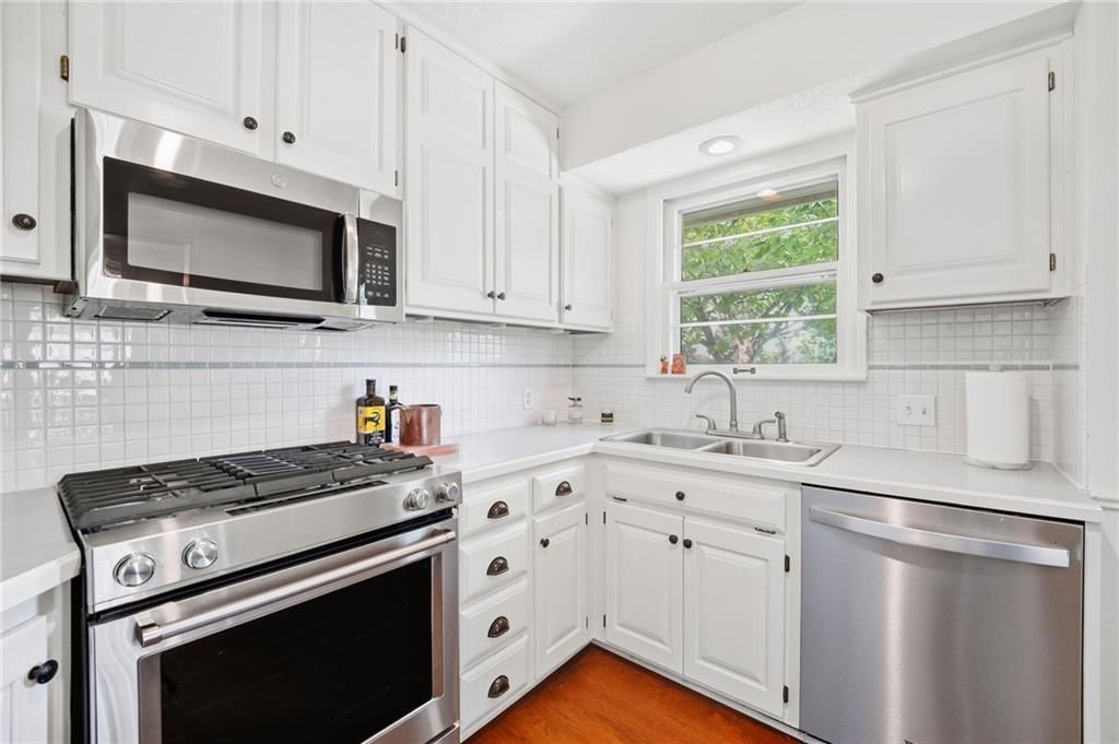 2808 W 51st Terrace — photo 25