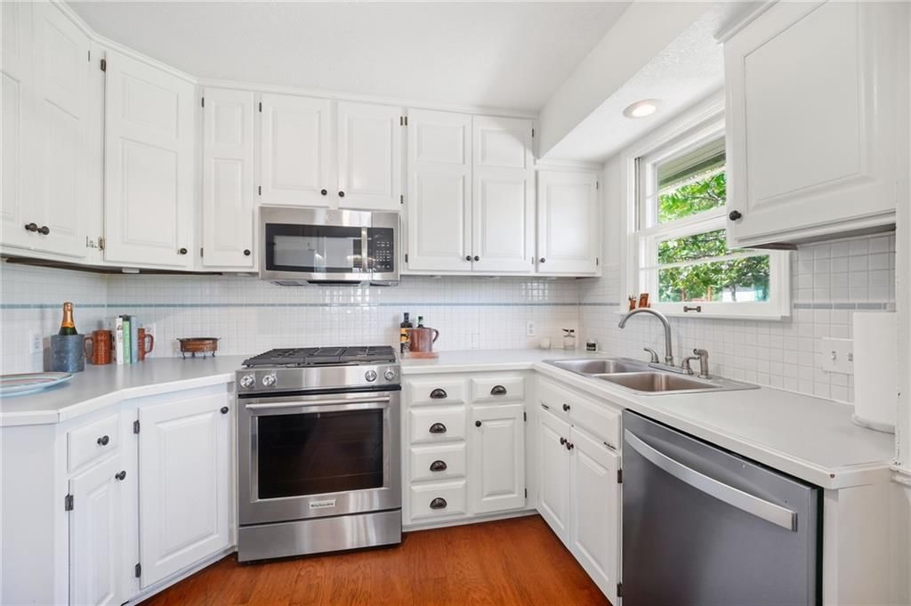 2808 W 51st Terrace — photo 28