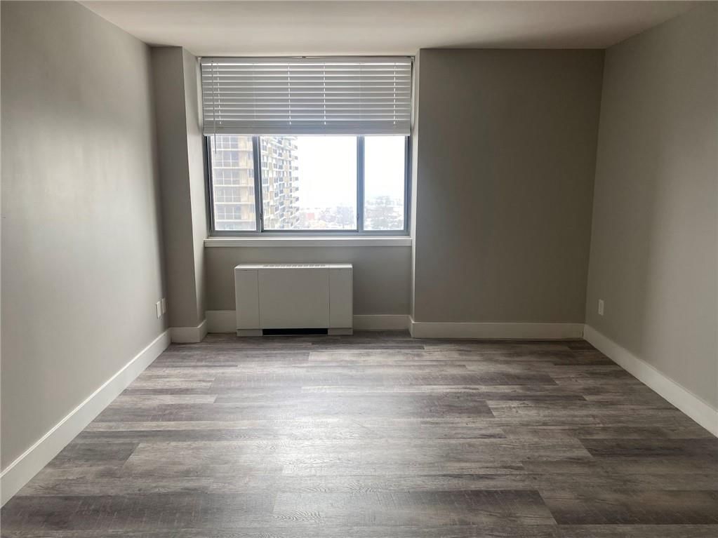 600 E 8th Street — photo 6