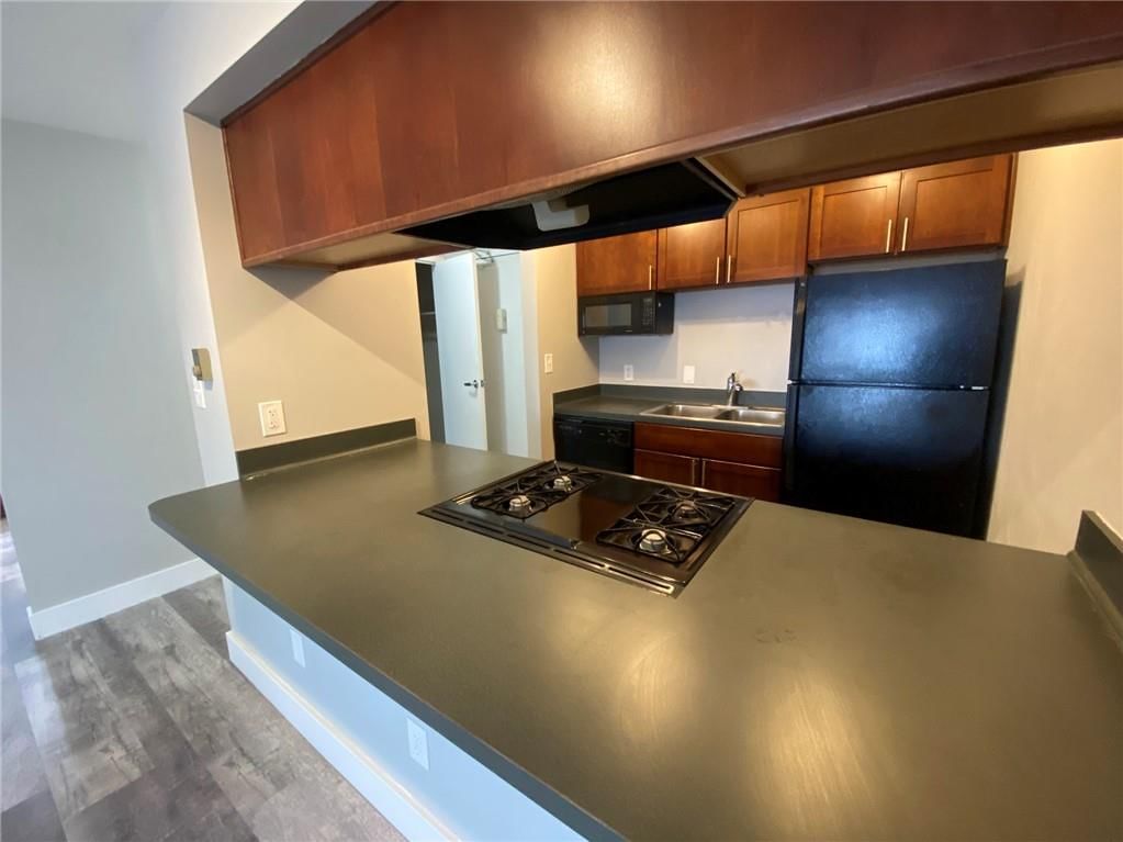 600 E 8th Street — photo 10
