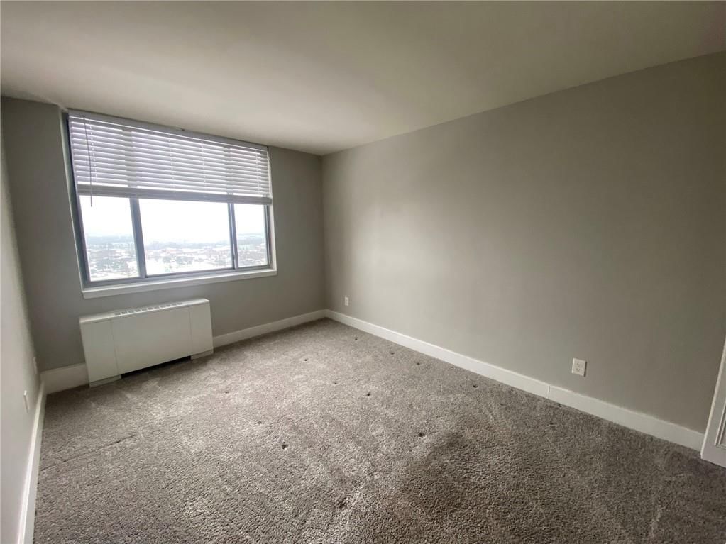 600 E 8th Street — photo 13