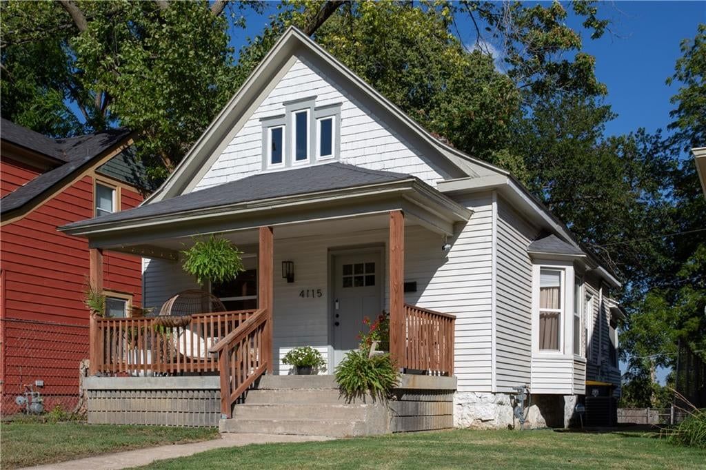 4115 TRACY Avenue — photo 2