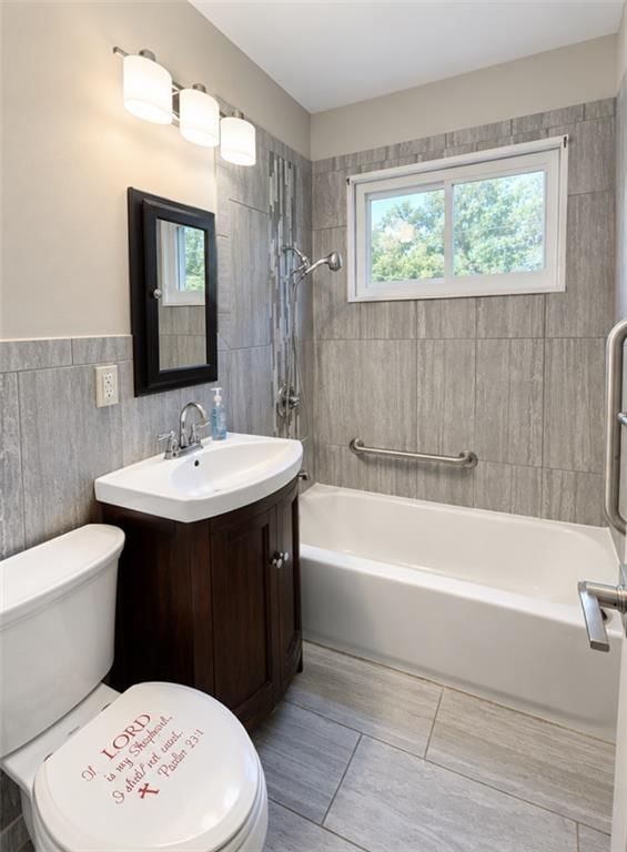 3504 Sloan Drive — photo 10