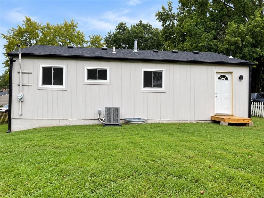 3504 Sloan Drive — photo 16