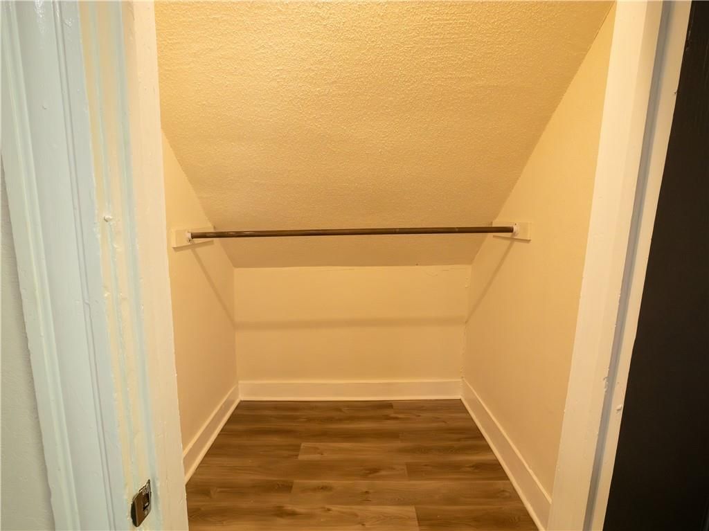 2011 MONTGALL Avenue — photo 17