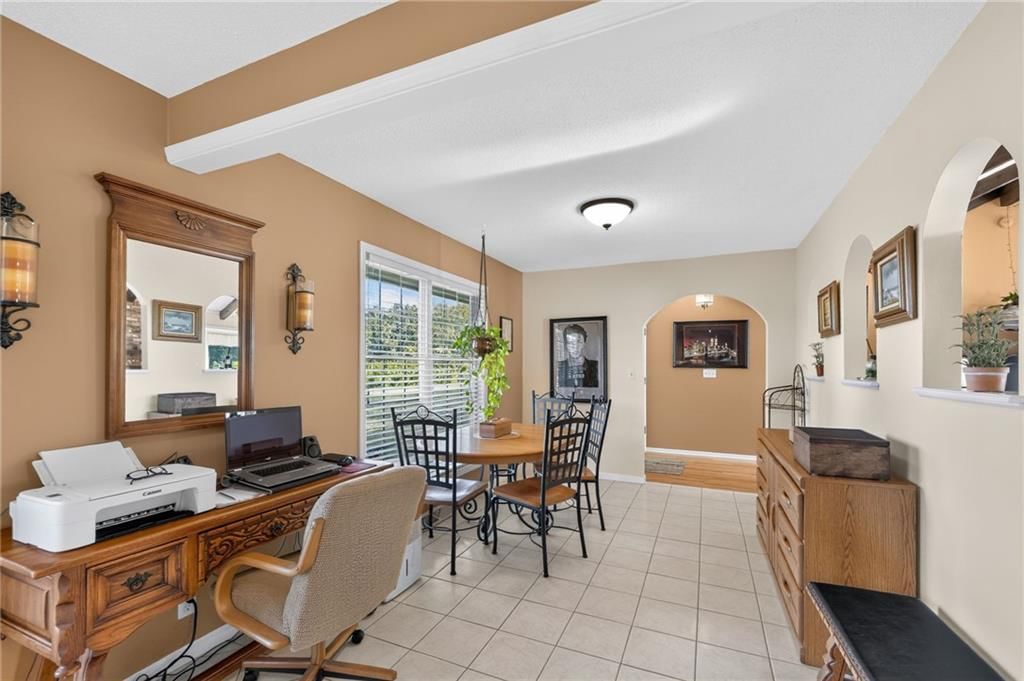 15007 Northern Hills Drive — photo 9