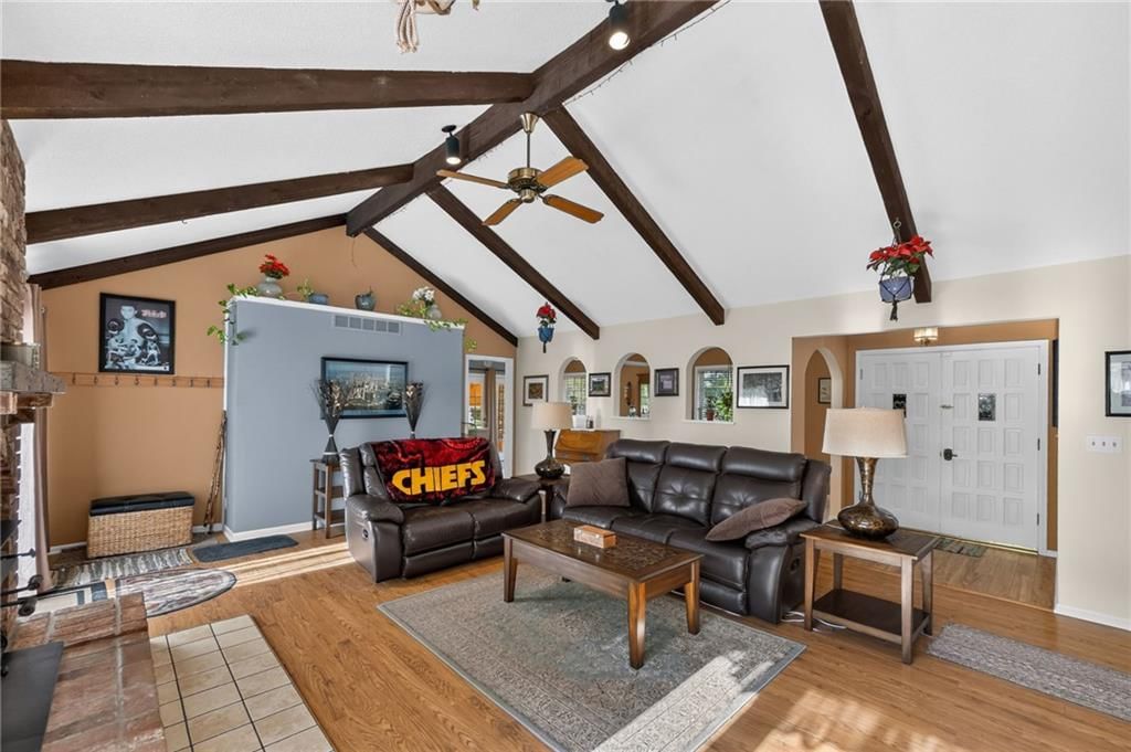 15007 Northern Hills Drive — photo 11