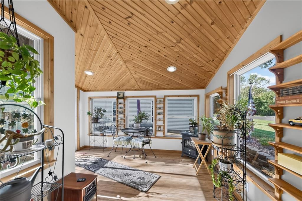 15007 Northern Hills Drive — photo 17