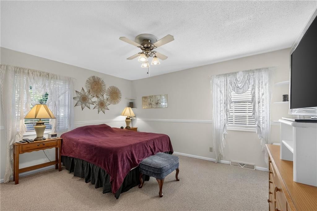 15007 Northern Hills Drive — photo 19