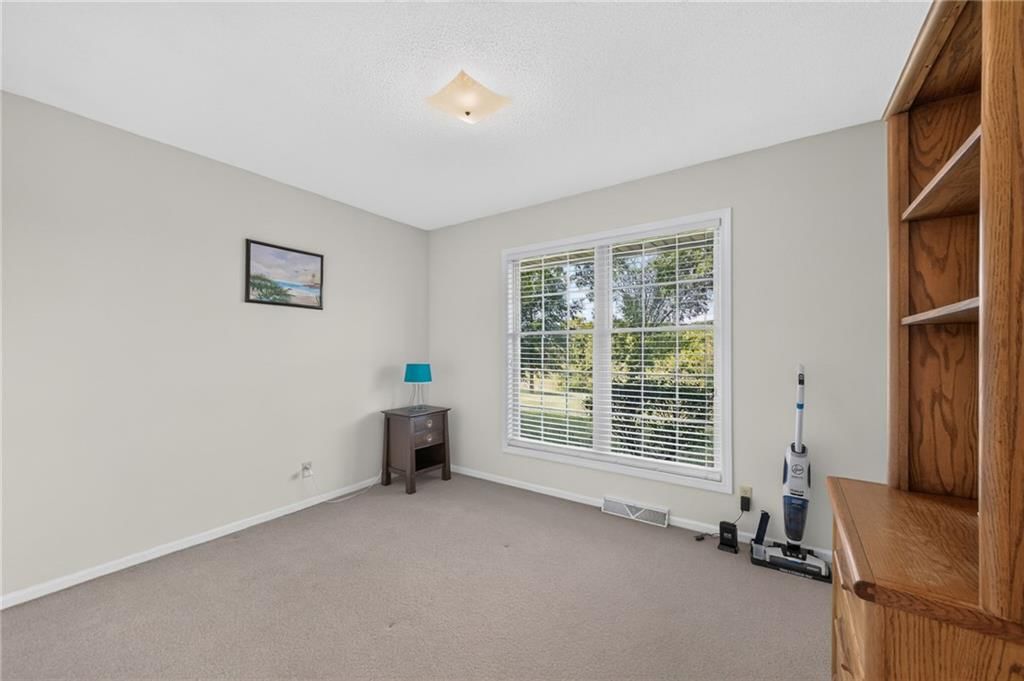 15007 Northern Hills Drive — photo 27