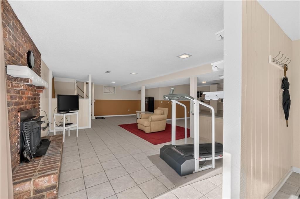 15007 Northern Hills Drive — photo 30