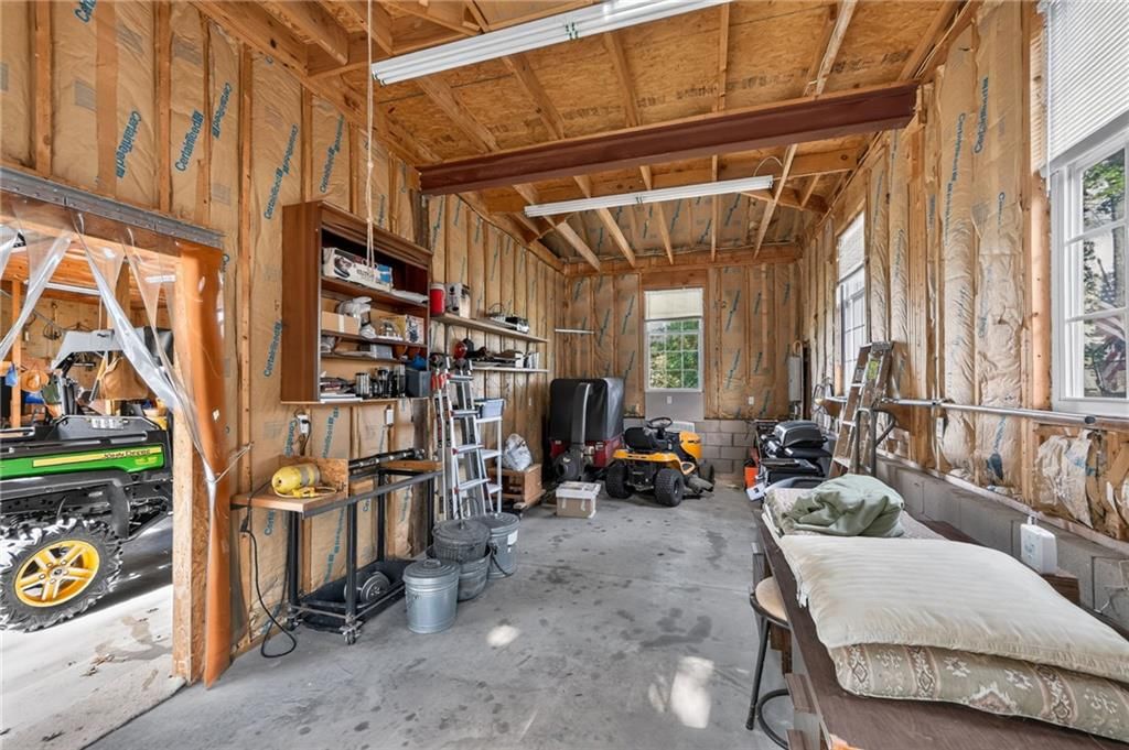 15007 Northern Hills Drive — photo 38