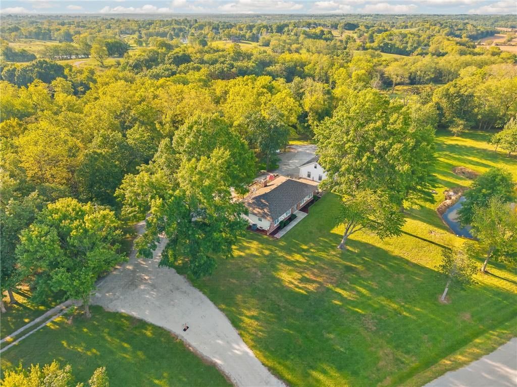 15007 Northern Hills Drive — photo 45