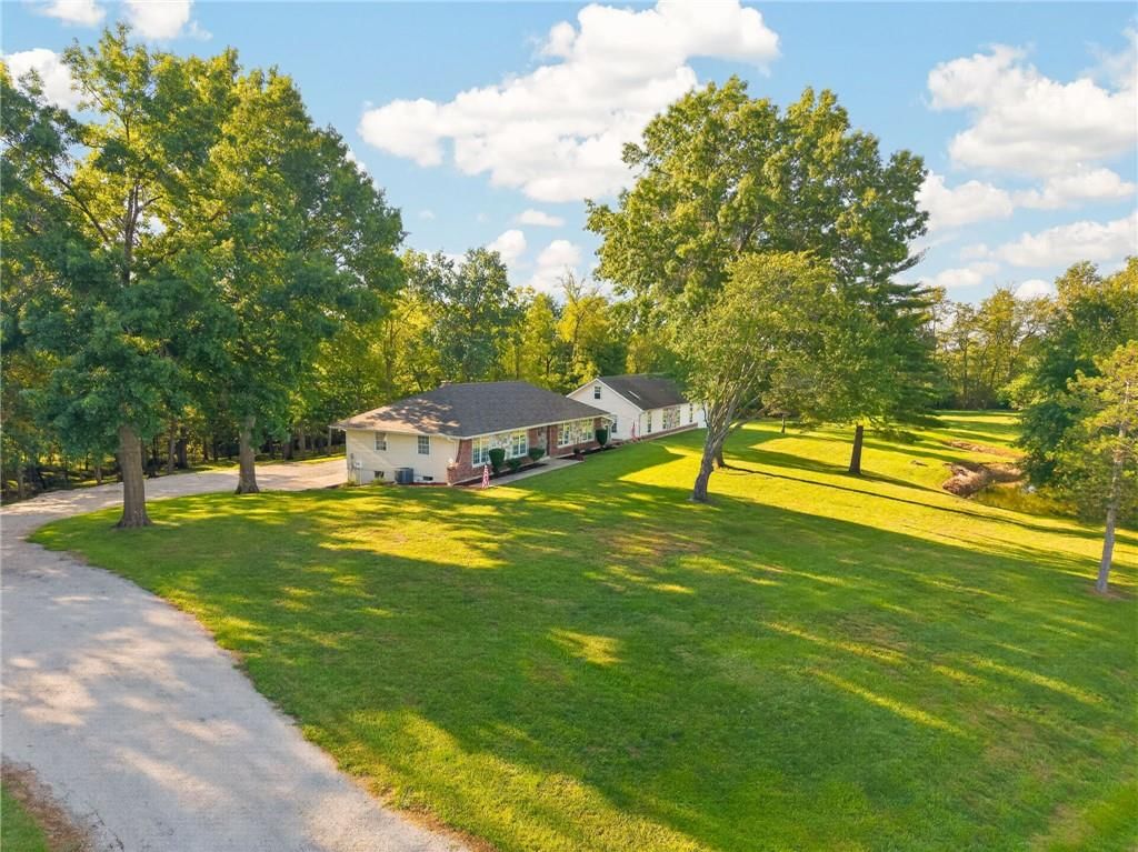 15007 Northern Hills Drive — photo 57