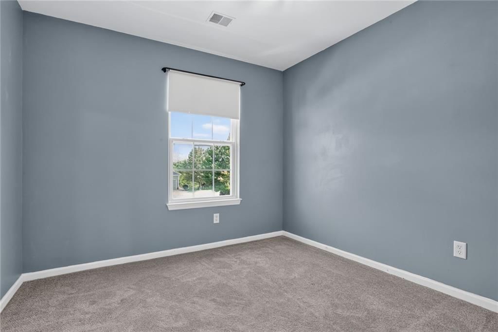 2022 Madison Drive — photo 8