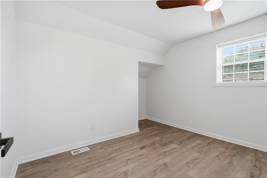 4529 Wyoming Street — photo 17
