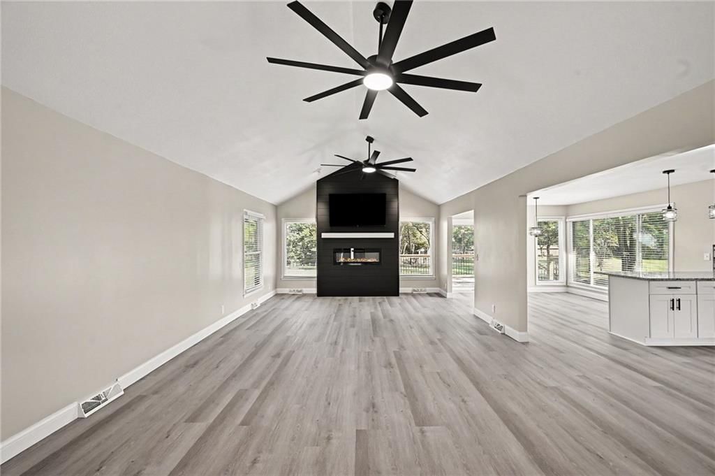 12223 Hills Road — photo 9