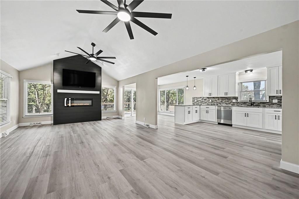 12223 Hills Road — photo 10