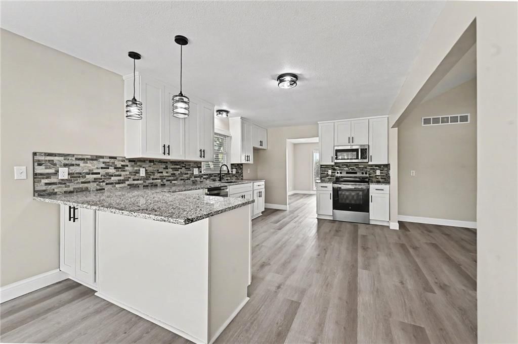 12223 Hills Road — photo 15