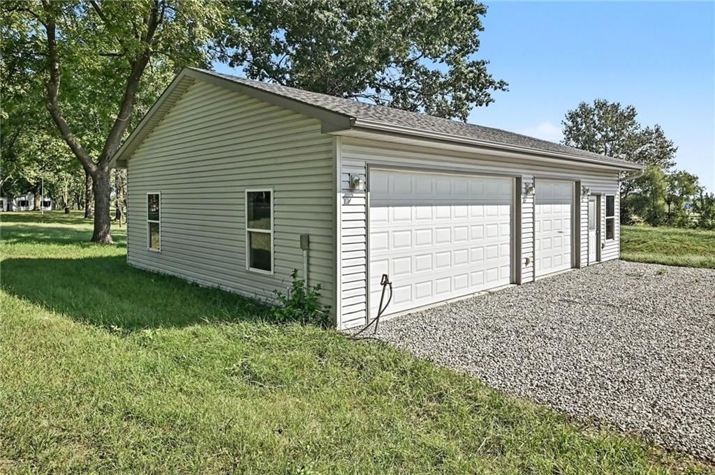 12223 Hills Road — photo 35