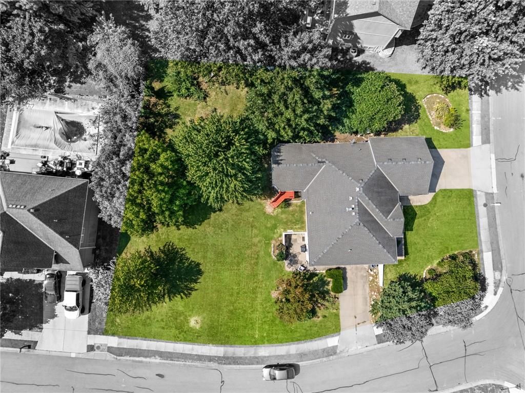 1608 NE Craigievar Court — photo 41